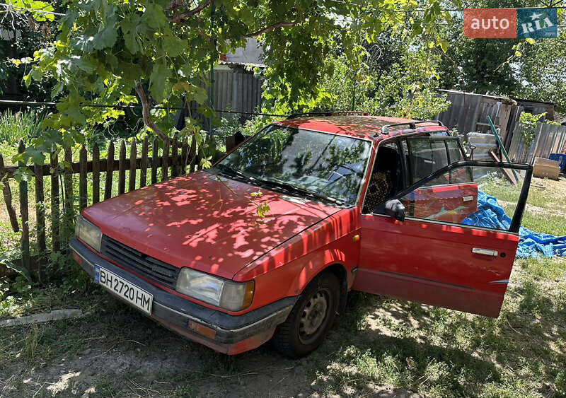 Універсал Mazda 323 1987 в Одесі