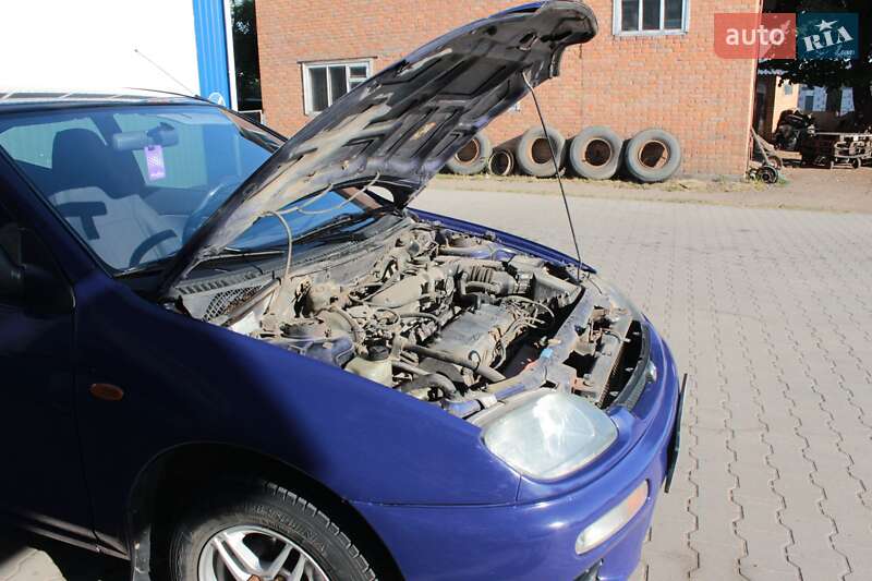 Хэтчбек Mazda 323 1995 в Виннице