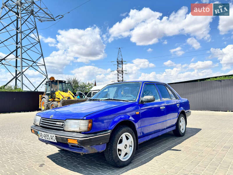 Седан Mazda 323 1987 в Одессе