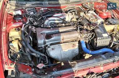 Хэтчбек Mazda 323 1998 в 