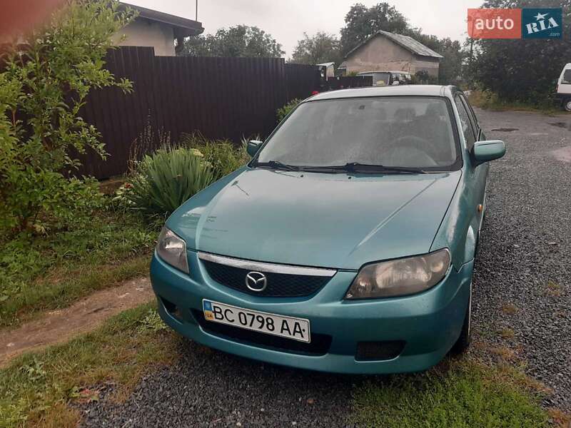 Хэтчбек Mazda 323 2003 в Львове