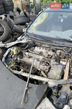 Седан Mazda 323 1998 в 