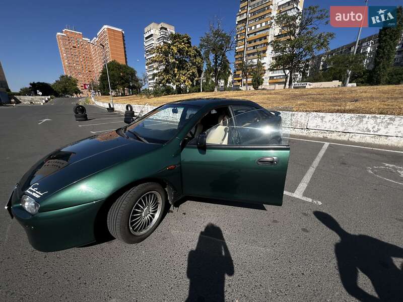 Хэтчбек Mazda 323 1998 в Одессе
