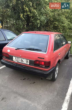 Хэтчбек Mazda 323 1987 в 