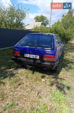 Хэтчбек Mazda 323 1987 в 