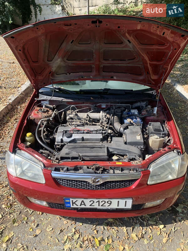 Хетчбек Mazda 323 1999 в Києві