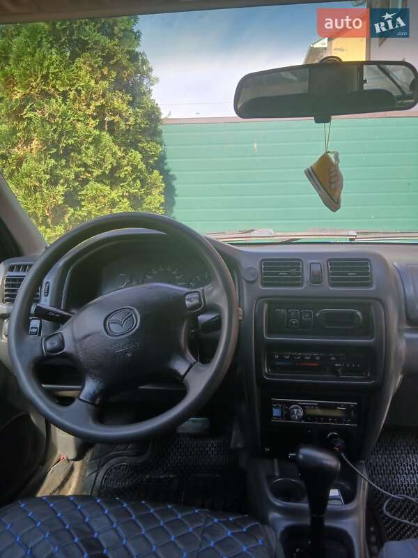Хэтчбек Mazda 323 1997 в Виннице
