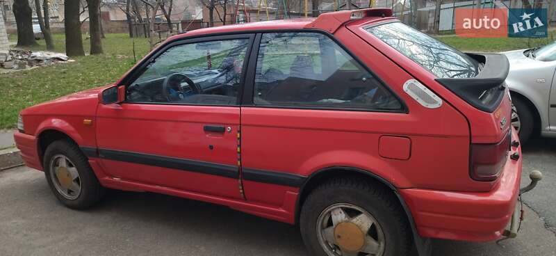 Хэтчбек Mazda 323 1990 в Черкассах