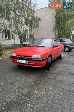 Седан Mazda 323 1993 в 