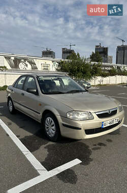 Седан Mazda 323 1999 в Киеве