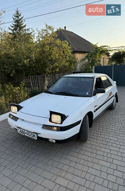 Хэтчбек Mazda 323 1990 в Белгороде-Днестровском