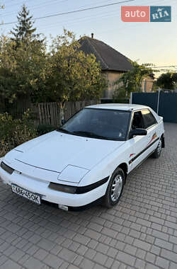 Хэтчбек Mazda 323 1990 в 