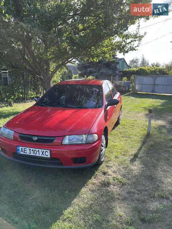 Седан Mazda 323 1997 в Каменском