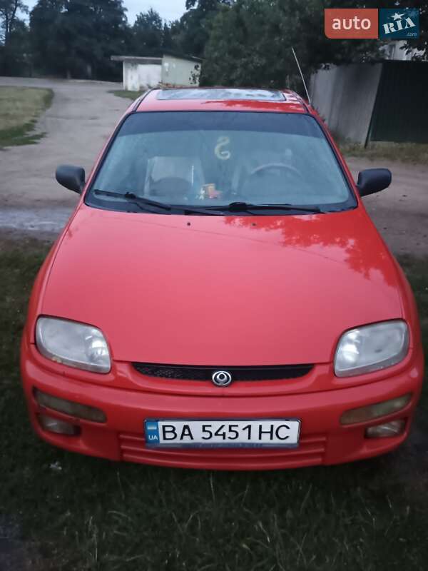 Хэтчбек Mazda 323 1995 в Александрие