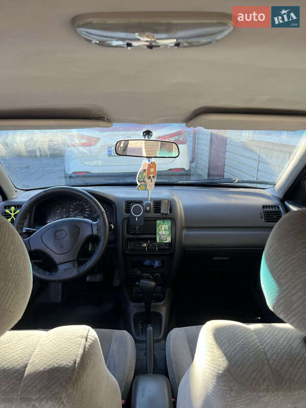Седан Mazda 323 1998 в Черкасах фото 7 Седан Mazda 323 1998 в Черкасах
