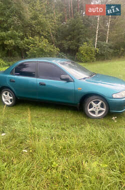 Седан Mazda 323 1997 в 