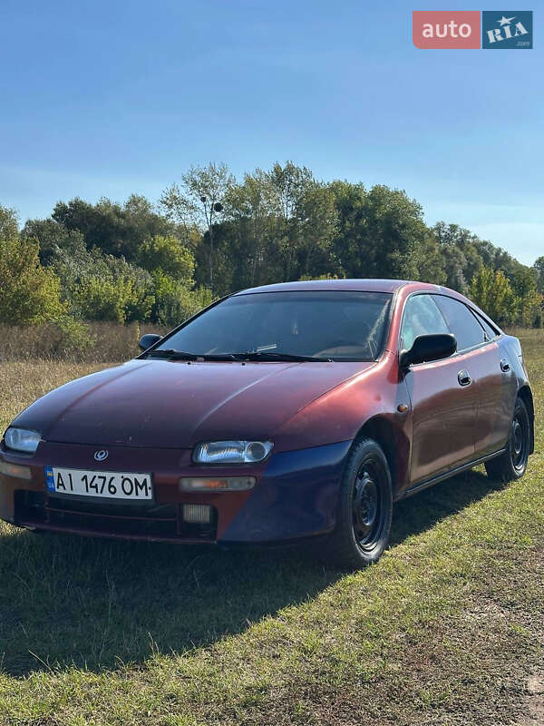 Седан Mazda 323 1995 в 