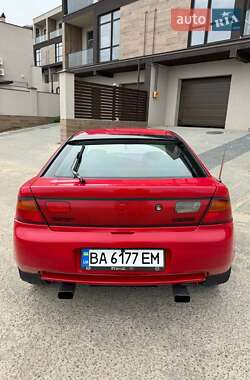 Хэтчбек Mazda 323 1995 в 