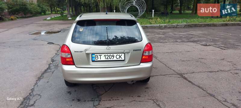 Хэтчбек Mazda 323 2002 в Калуше