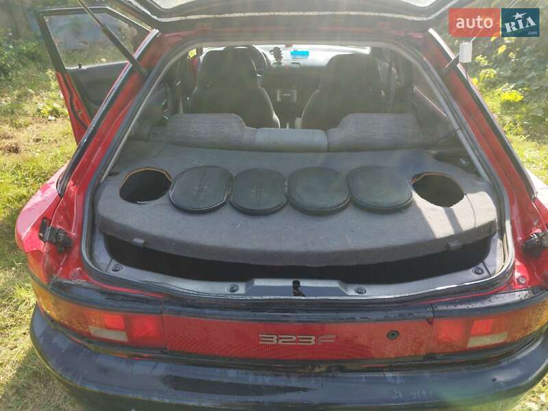 Хэтчбек Mazda 323 1994 в Нововолынске фото 13 Хэтчбек Mazda 323 1994 в Нововолынске