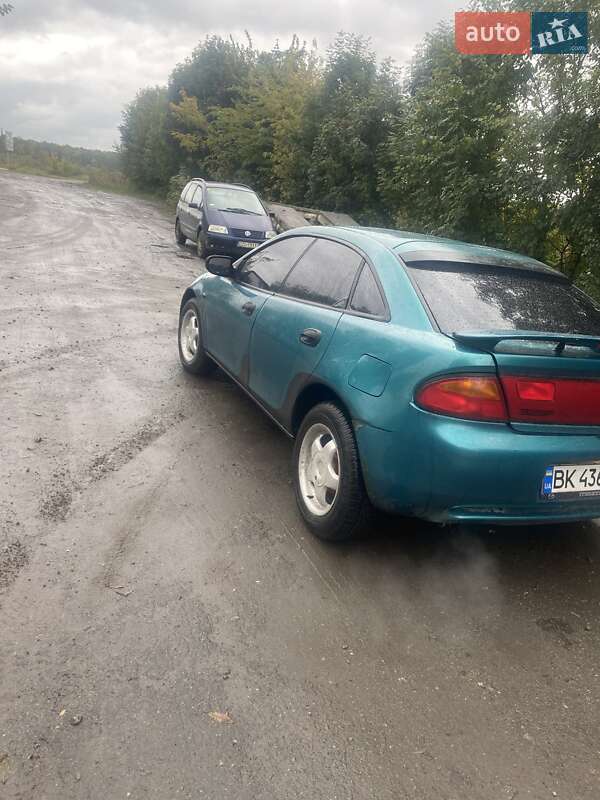 Хэтчбек Mazda 323 1995 в Изяславе