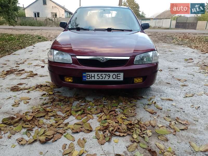 Mazda 323 1999