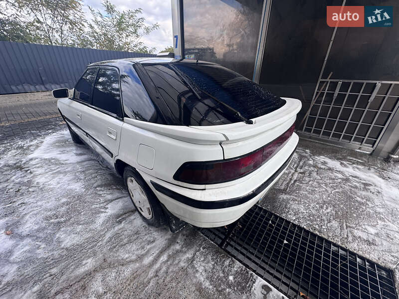 Хэтчбек Mazda 323 1990 в Днепре