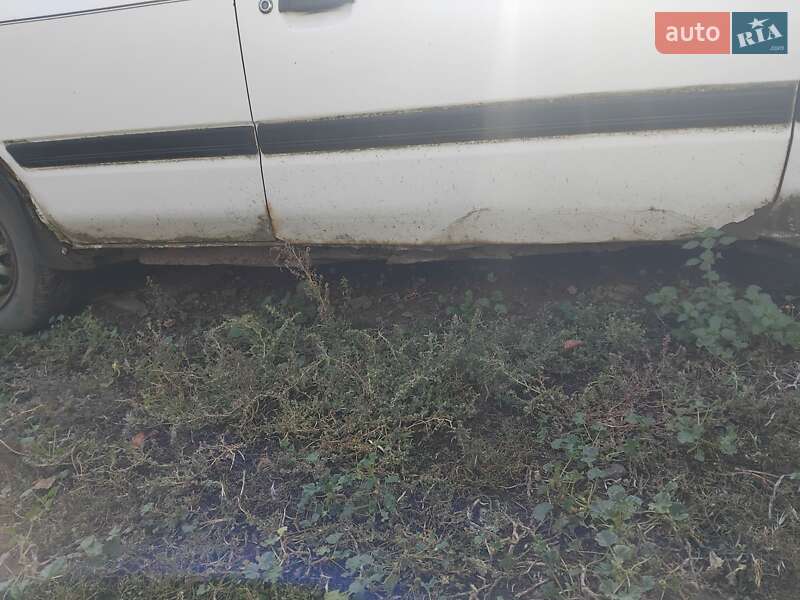 Седан Mazda 323 1991 в Солоному фото 6 Седан Mazda 323 1991 в Солоному