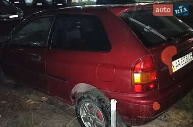 Хетчбек Mazda 323 2001 в 