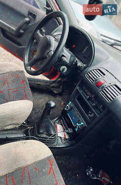 Хетчбек Mazda 323 1990 в  фото 6 Хетчбек Mazda 323 1990 в