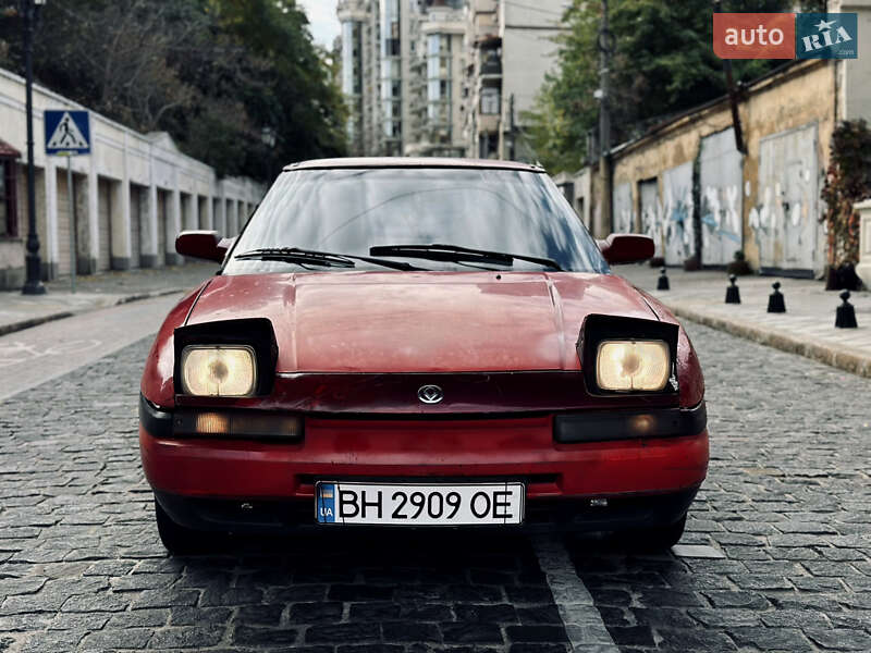 Седан Mazda 323 1990 в Одессе фото 2 Седан Mazda 323 1990 в Одессе