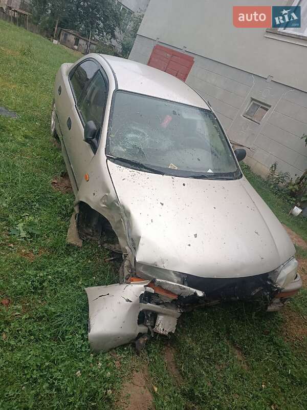 Седан Mazda 323 1996 в Дрогобичі фото 2 Седан Mazda 323 1996 в Дрогобичі