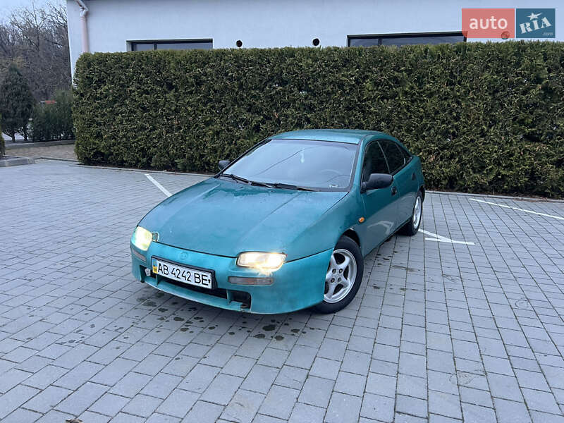 Хетчбек Mazda 323 1996 в Вінниці
