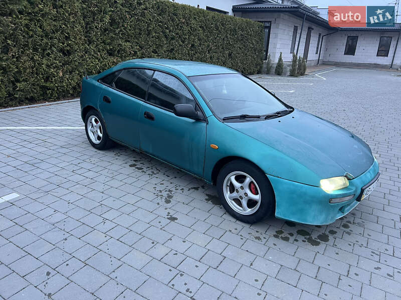 Хетчбек Mazda 323 1996 в Вінниці