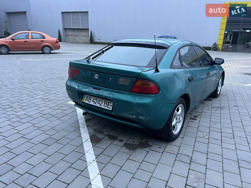 Хетчбек Mazda 323 1996 в Вінниці