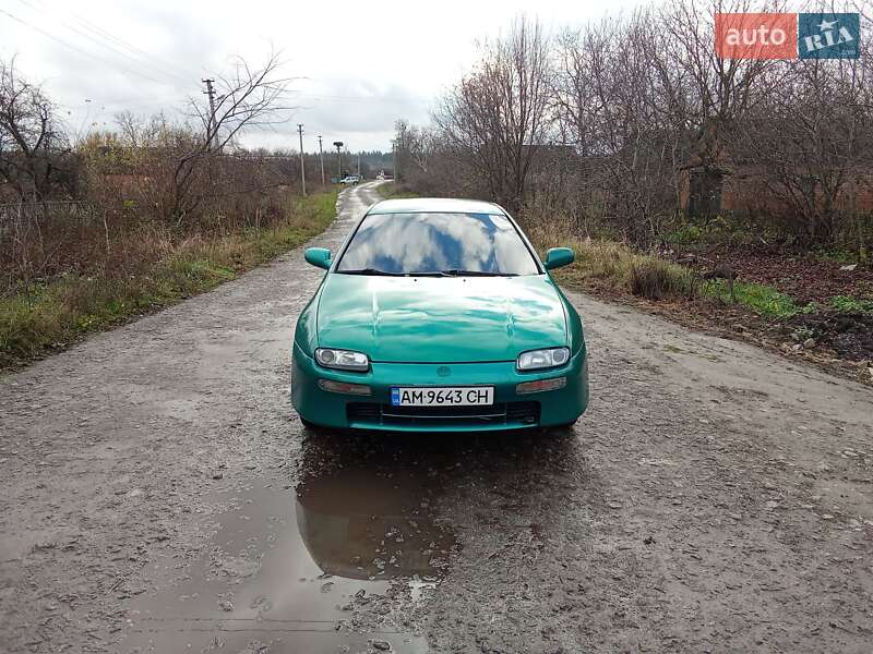 Хэтчбек Mazda 323 1997 в Бердичеве