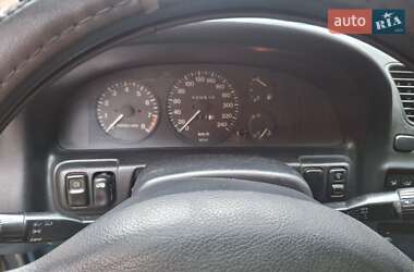 Седан Mazda 323 1996 в Хмельницком