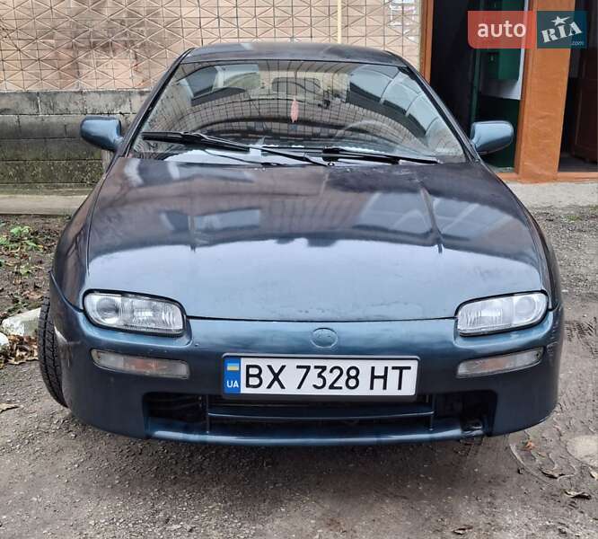 Седан Mazda 323 1996 в Хмельницком