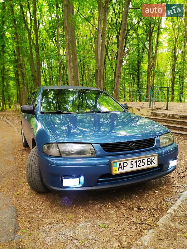 Седан Mazda 323 1998 в Жмеринке