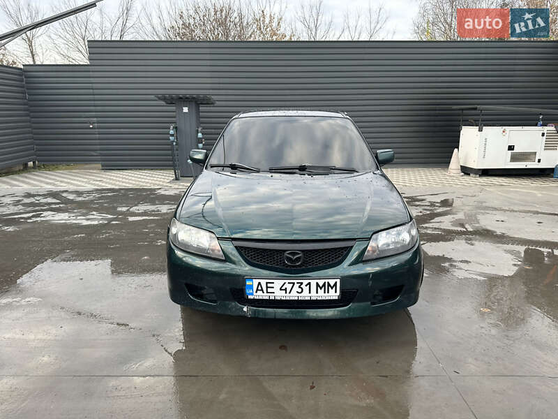 Mazda 323 2003