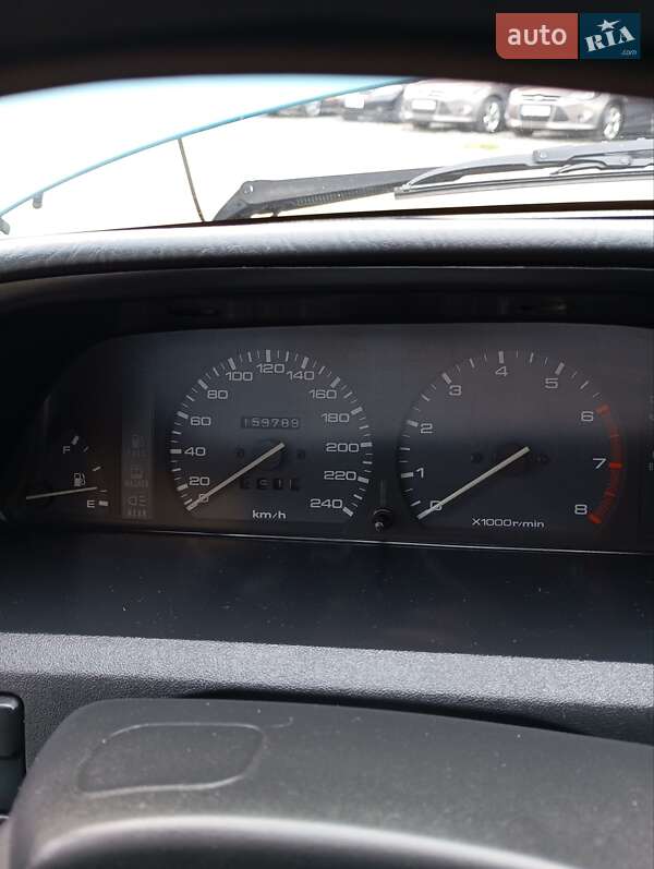 Седан Mazda 323 1995 в Кам'янському