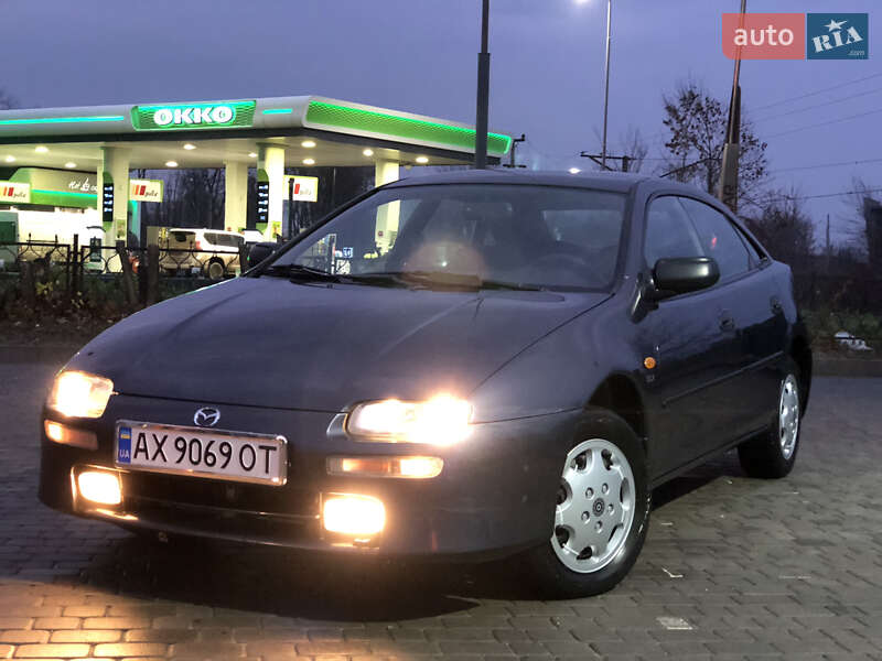 Хетчбек Mazda 323 1998 в Харкові