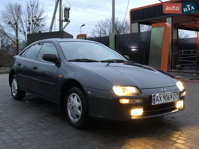 Хетчбек Mazda 323 1998 в Харкові