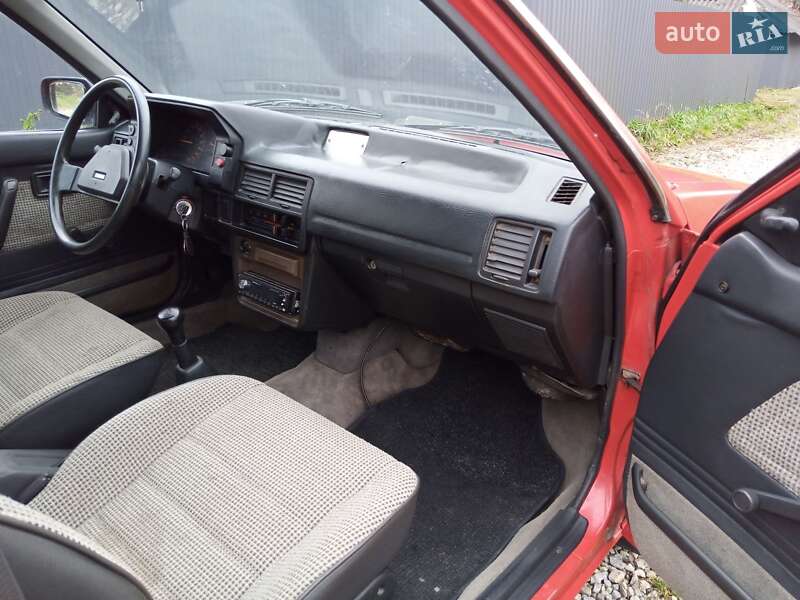 Хетчбек Mazda 323 1987 в Івано-Франківську фото 13 Хетчбек Mazda 323 1987 в Івано-Франківську
