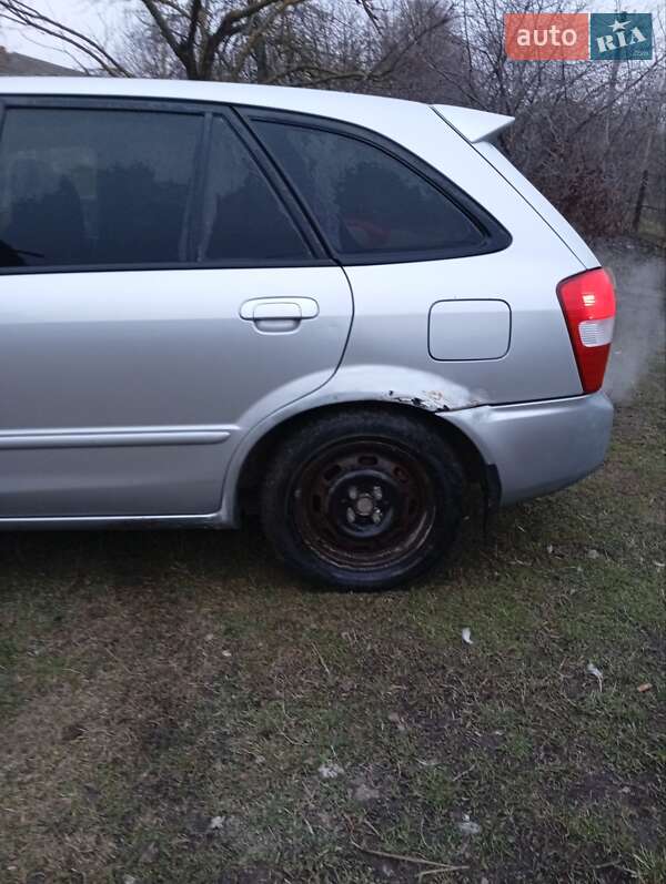 Хетчбек Mazda 323 2000 в Підволочиську
