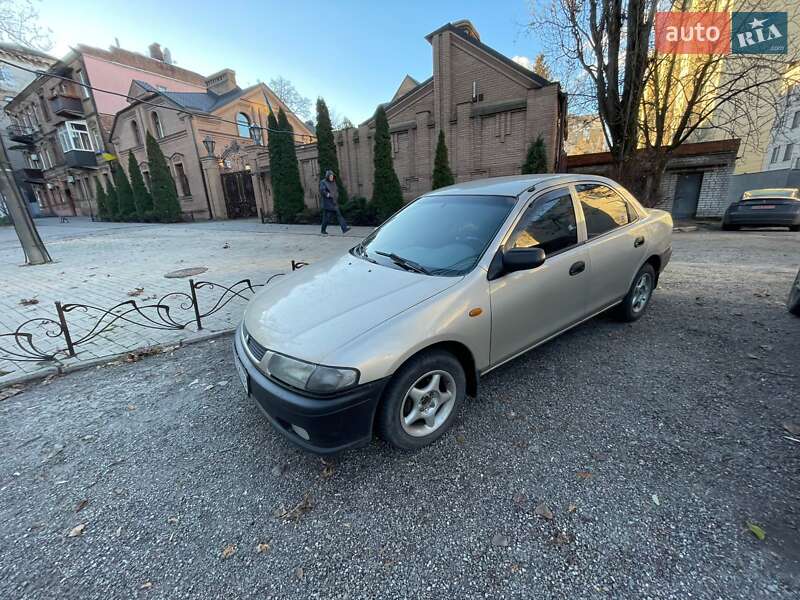 Mazda 323 1997 Mazda 323 1997