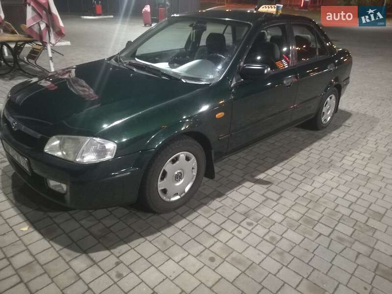 Седан Mazda 323 1998 в Запорожье