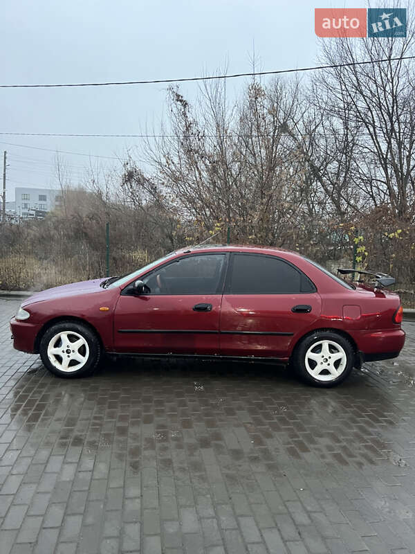 Седан Mazda 323 1996 в Рівному фото 3 Седан Mazda 323 1996 в Рівному