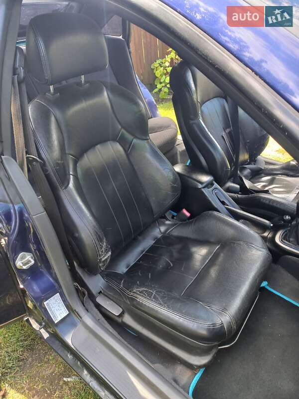 Хэтчбек Mazda 323 1995 в Киеве