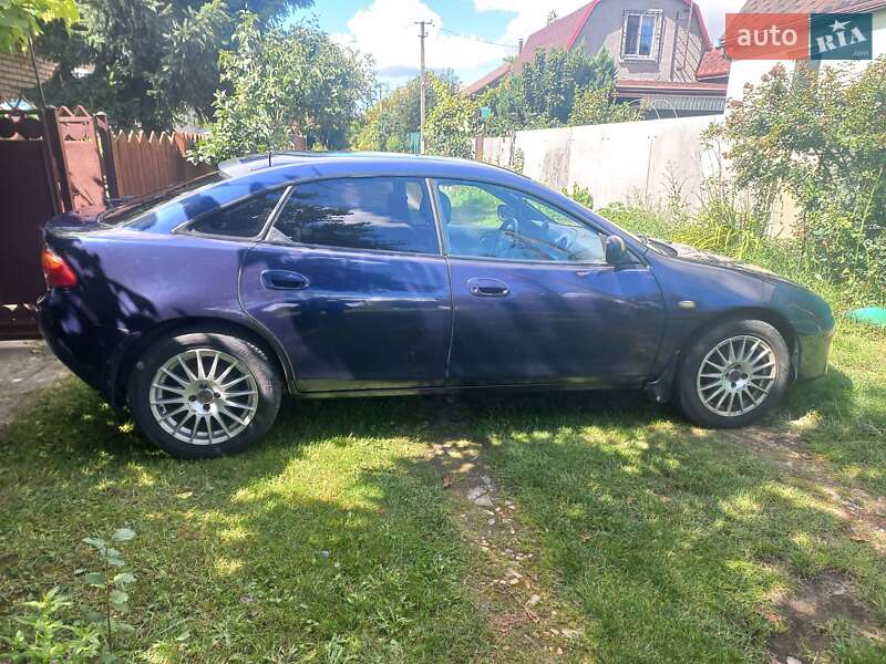 Хэтчбек Mazda 323 1995 в Киеве